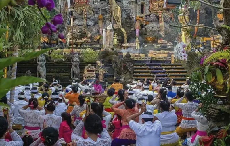 Gambar puja trisandhya 